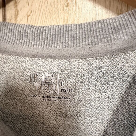 Time and Tru Camouflage Crewneck Sweatshirt - Picture 4 of 4